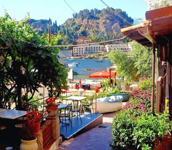 Sebastian House Casa Vacanze Giardini Naxos Eksteriør bilde